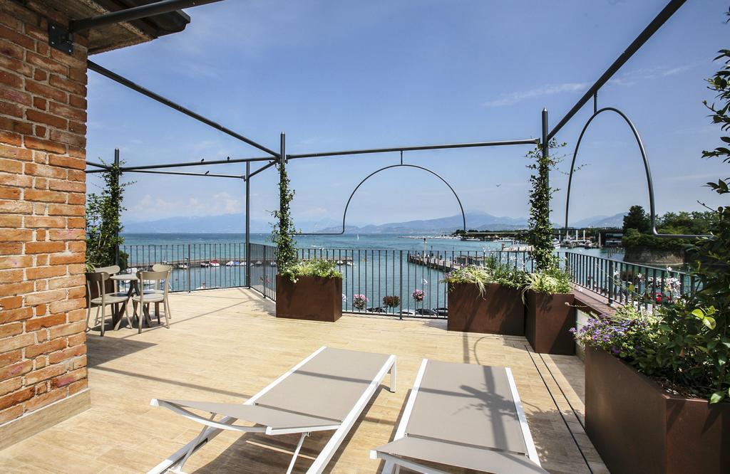פסקיארה דל גארדה Riviera Carducci Rooms מראה חיצוני תמונה
